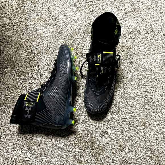 Under Armour Other - 🛍️soldUnder Armor Highlight MC Black Football Cleats Size 9
